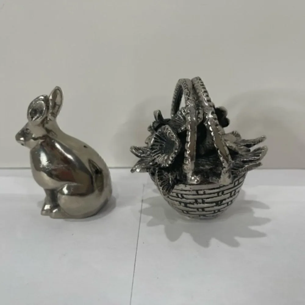 Silver Plate Bunny Rabbit Flower Basket Salt Pepper Set Unsigned The basket is 4